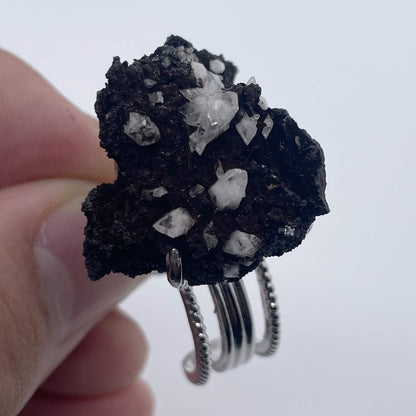 Crystals Hidden in Black Soil（Handmade One of a Kind）