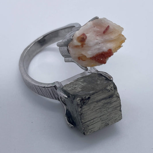 Heart United by Gold and Stone（Handmade One of a Kind）