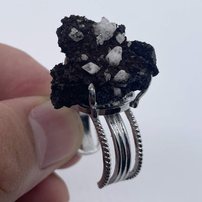 Crystals Hidden in Black Soil（Handmade One of a Kind）