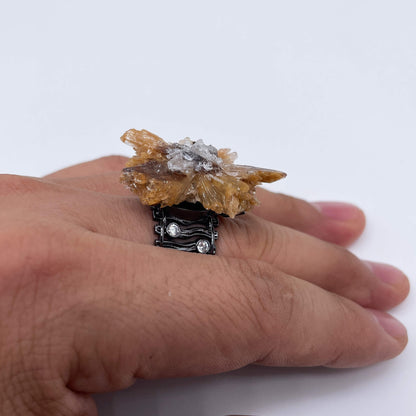 Golden Radiance Blooming in Heart（Handmade One of a Kind）