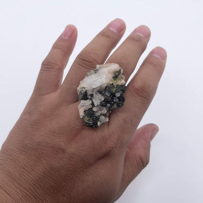 Green Rock Hiding Crystals（Handmade One of a Kind）