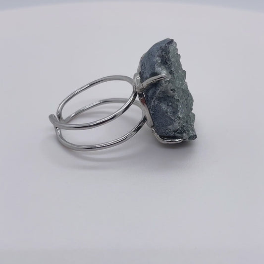 Dew on Green Mountains